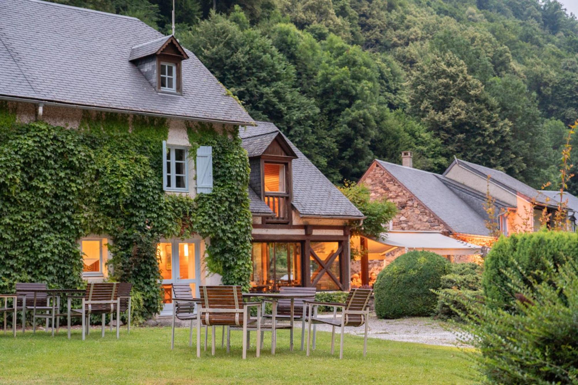 Domaine De Ramonjuan Hotel Bagnères-de-Bigorre Exterior foto