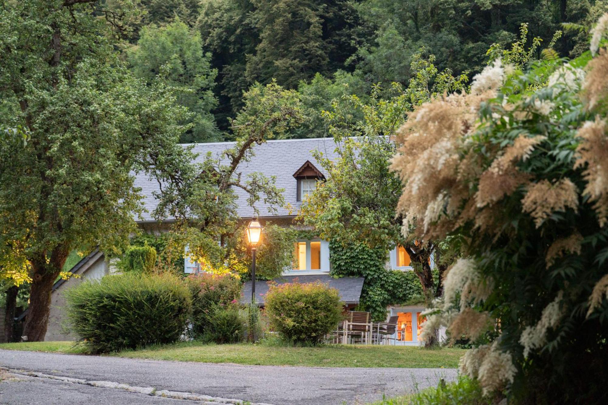 Domaine De Ramonjuan Hotel Bagnères-de-Bigorre Exterior foto